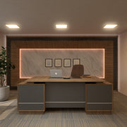 Valtor Executive Desk