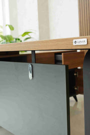 Slyn Manager Desk - Lunar Furniture
