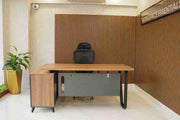 Slyn Manager Desk - Lunar Furniture